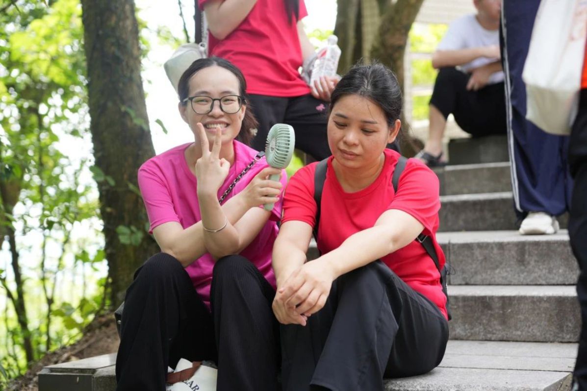 十八鹏程志 成年亦乘风 | 南方网通十八周年庆典暨第十九届登山比赛圆满落幕！(图7)