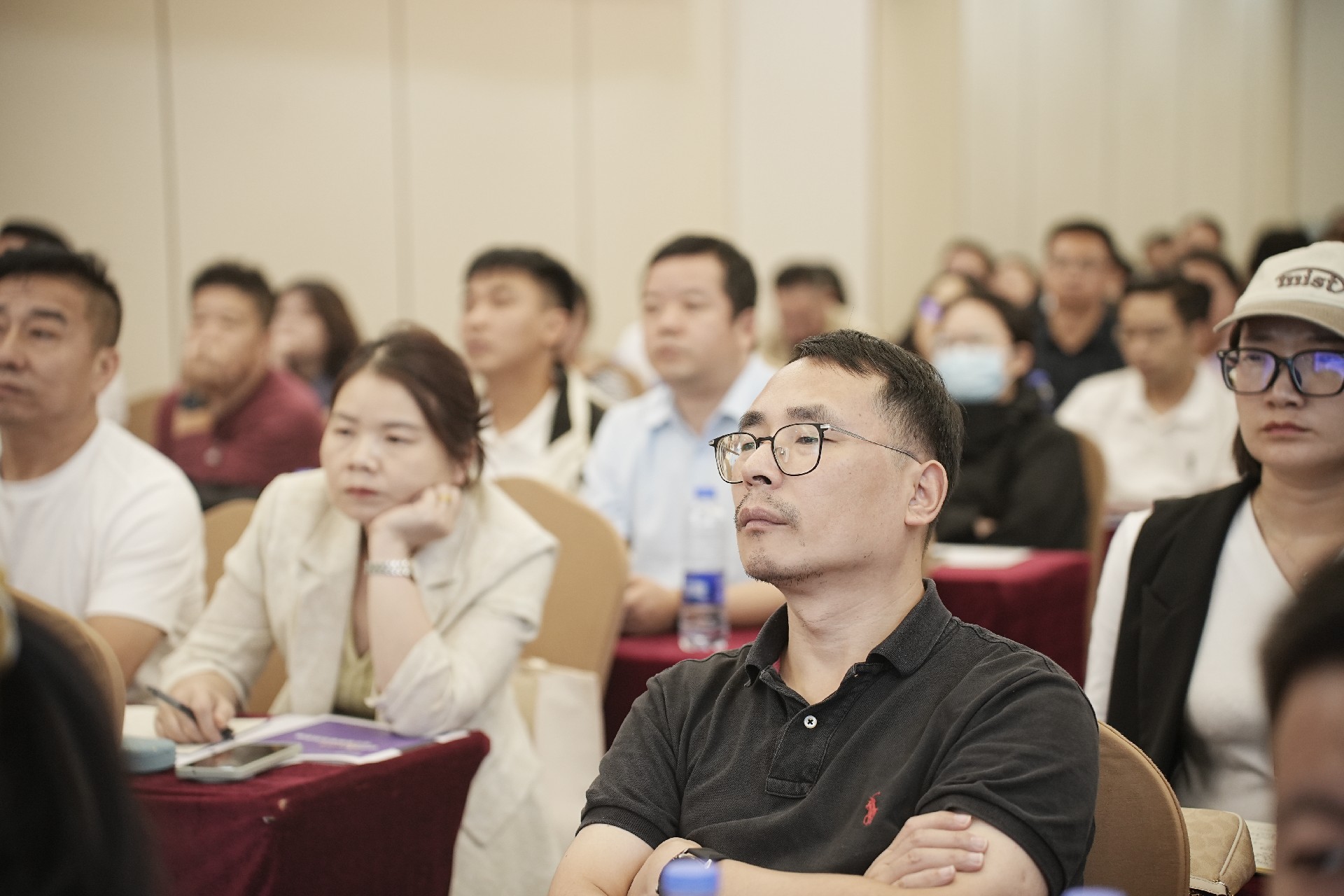 决胜AI时代！2025南方网通高层峰会--上海站圆满落幕！(图7)