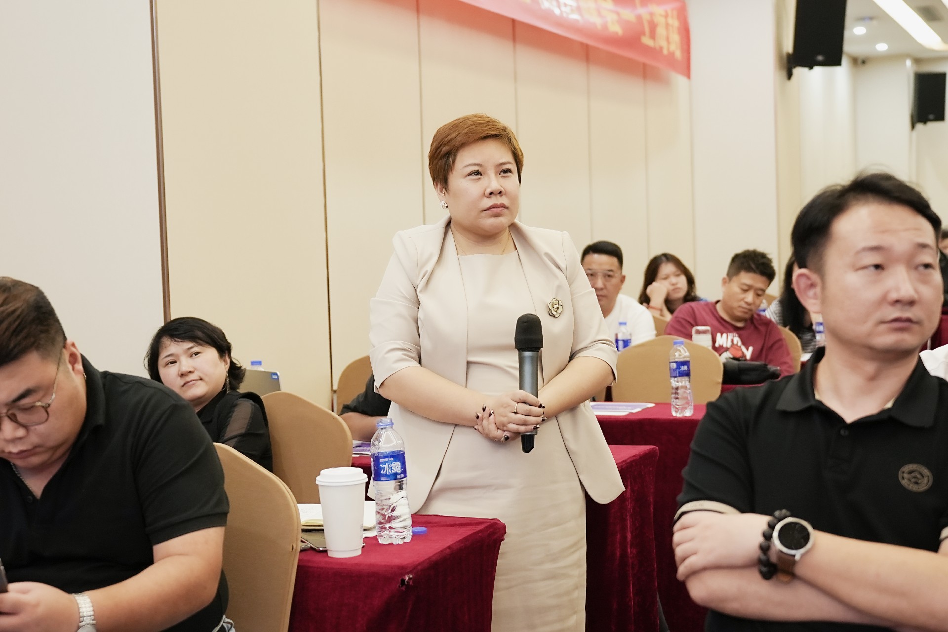 决胜AI时代！2025南方网通高层峰会--上海站圆满落幕！(图10)