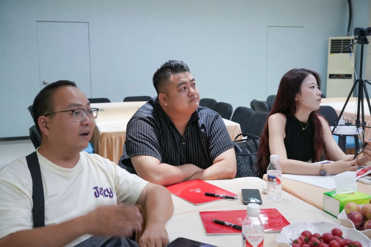 南方网通2025新质生产力与AI生态闭门研讨会圆满落幕！(图9)