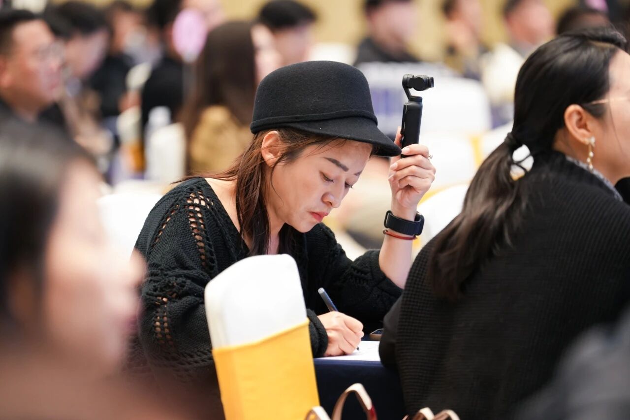 AI搜索扬帆，讯灵双擎启航 | 南方网通第二十八届渠道商交流大会暨企业营销获客•客户响应•办公提效 AI智能体应用峰会圆满落幕！(图24)