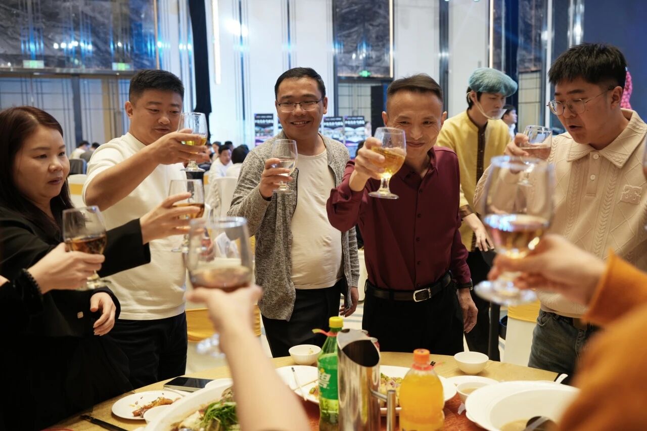 AI搜索扬帆，讯灵双擎启航 | 南方网通第二十八届渠道商交流大会暨企业营销获客•客户响应•办公提效 AI智能体应用峰会圆满落幕！(图71)