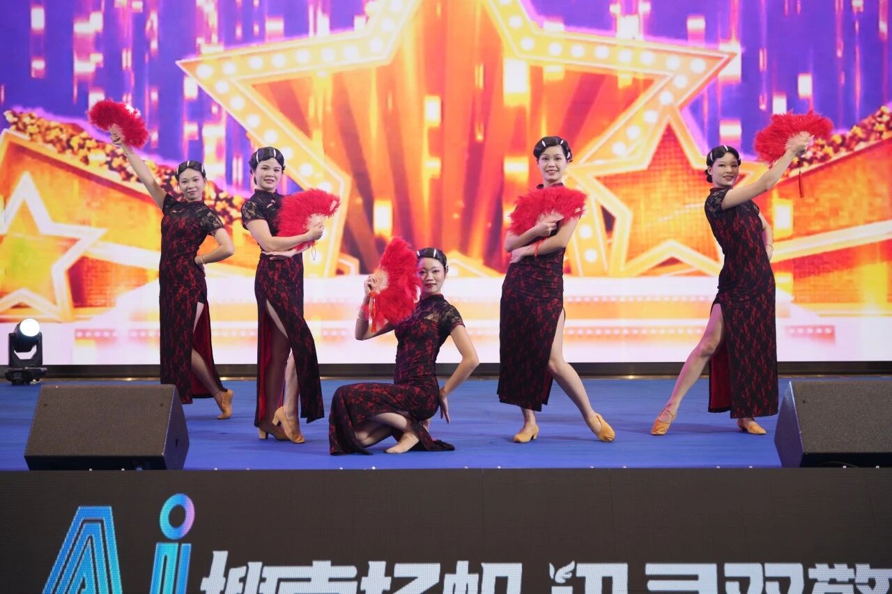 AI搜索扬帆，讯灵双擎启航 | 南方网通第二十八届渠道商交流大会暨企业营销获客•客户响应•办公提效 AI智能体应用峰会圆满落幕！(图74)