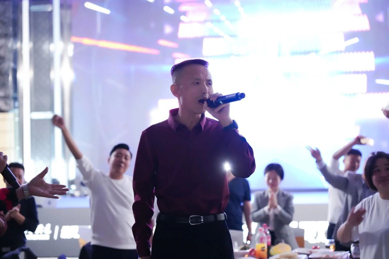 AI搜索扬帆，讯灵双擎启航 | 南方网通第二十八届渠道商交流大会暨企业营销获客•客户响应•办公提效 AI智能体应用峰会圆满落幕！(图72)