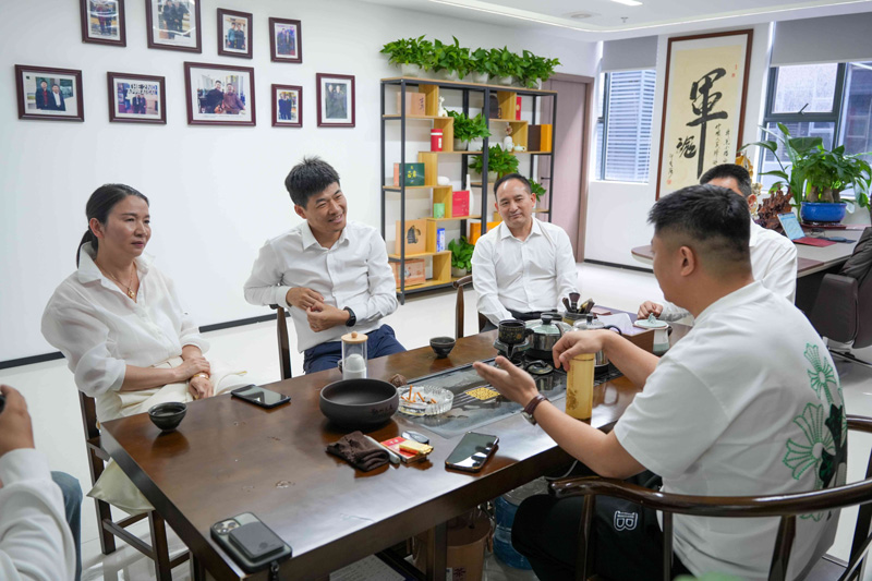 政企携手，智启新程 | 惠州市领导莅临南方网通，共探讯灵AI赋能惠州“百企出海”新路径(图8)